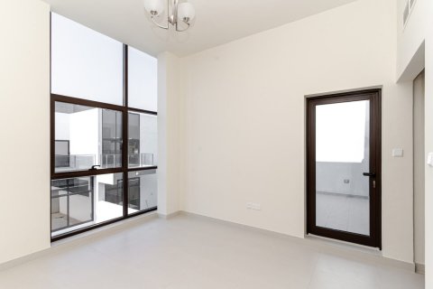 Townhouse de 4 dormitorios en District 11, UAE No. 149650 6
