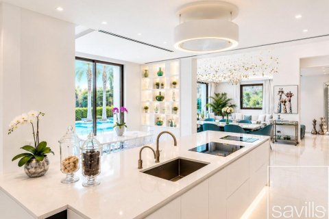 Вилла с 4 спальнями в Jumeirah Islands, ОАЭ №209098 12