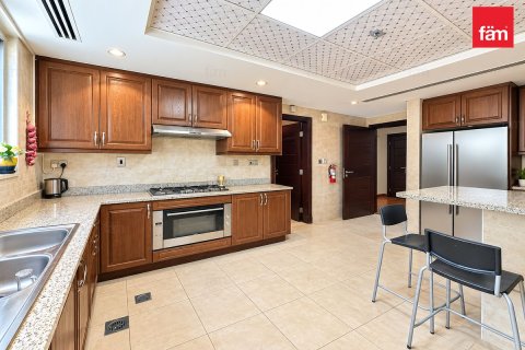 5 bedrooms Villa in Jumeirah Park, UAE No. 208150 11