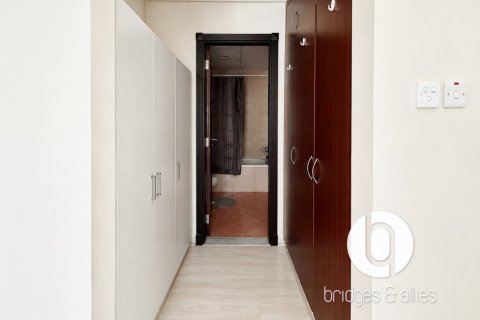 Apartment de 1 dormitorio en Discovery Gardens, UAE No. 203365 11