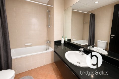 Apartment de 1 dormitorio en Discovery Gardens, UAE No. 203365 16