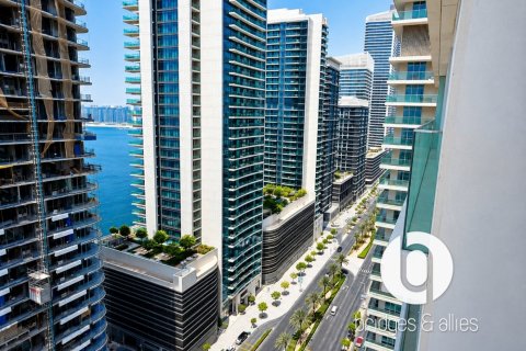 2 غرف نوم شقة في EMAAR Beachfront, الإمارات العربية المتحدة رقم 203363 5
