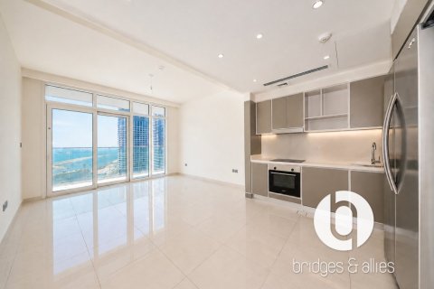 2 غرف نوم شقة في EMAAR Beachfront, الإمارات العربية المتحدة رقم 203363 3