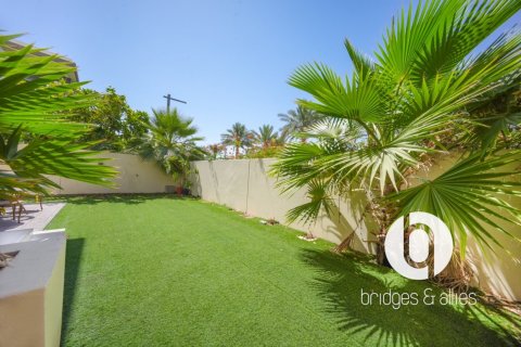 Villa de 4 dormitorios en Dubai Hills Estate, UAE No. 203362 8
