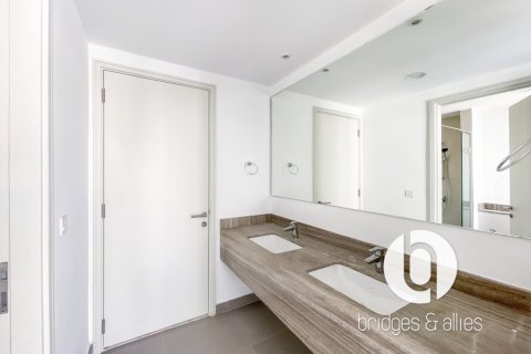 Villa de 4 dormitorios en Dubai Hills Estate, UAE No. 203362 3