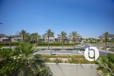 Villa de 4 dormitorios en Dubai Hills Estate, UAE No. 203362 5