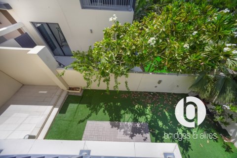 Villa de 4 dormitorios en Dubai Hills Estate, UAE No. 203362 6