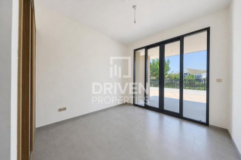 Villa de 4 dormitorios en Jebel Ali, UAE No. 202829 6