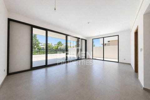 Villa de 4 dormitorios en Jebel Ali, UAE No. 202829
