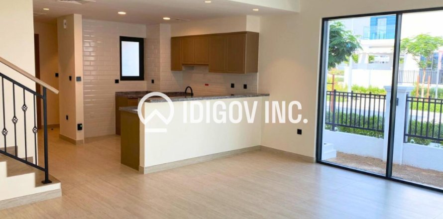 5 غرفة نوم  تاون هاوس في Damac Lagoons, الإمارات العربية المتحدة رقم 136378