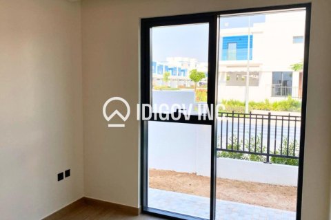 5 غرفة نوم  تاون هاوس في Damac Lagoons, الإمارات العربية المتحدة رقم 136378 6