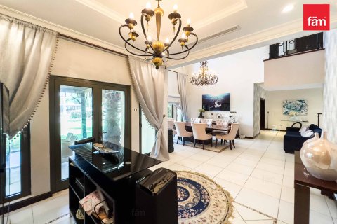 Villa de 4 chambres à Palm Jumeirah, UAE No. 89082 23