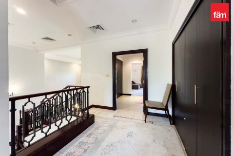 Villa de 4 chambres à Palm Jumeirah, UAE No. 89082 13