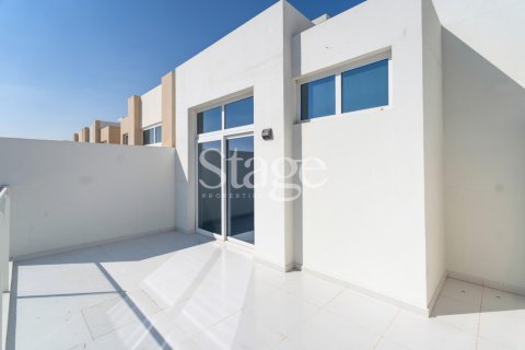 4 bedrooms Townhouse in Dubai, UAE No. 203215 11