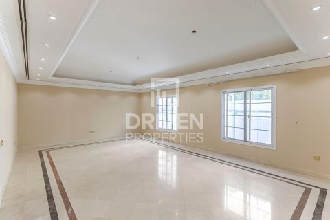 5 غرفة نوم  فيلا في Umm Al Sheif Villas, الإمارات العربية المتحدة رقم 202800 21