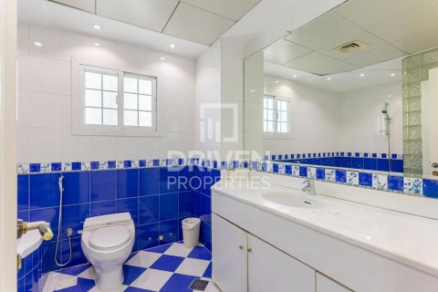 5 غرفة نوم  فيلا في Umm Al Sheif Villas, الإمارات العربية المتحدة رقم 202800 28