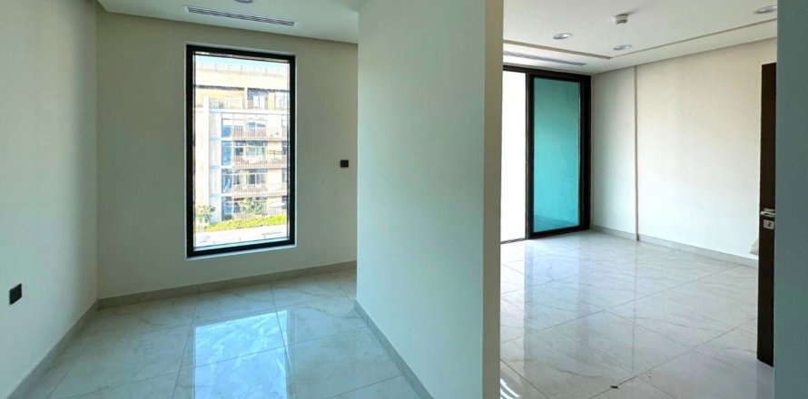 Villa de 4 chambres à Dubai, UAE No. 185079