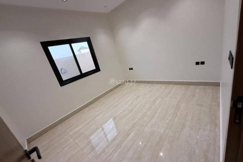 7 bedrooms Villa in Riyadh, Saudi Arabia No. 67366 17