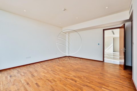 6 bedrooms Villa in Abu Dhabi, UAE No. 91509 7