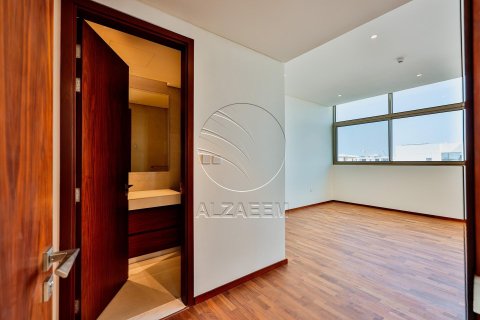 6 bedrooms Villa in Abu Dhabi, UAE No. 91509 6