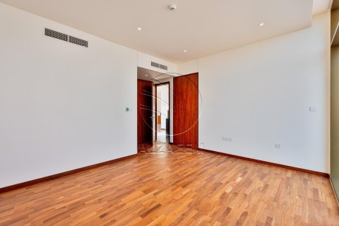 6 bedrooms Villa in Abu Dhabi, UAE No. 91509 5