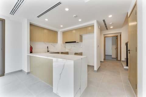 4 bedrooms Townhouse in Dubai, UAE No. 187052 4