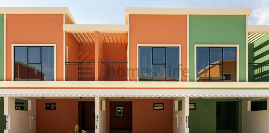 Townhouse de 4 dormitorios en Damac Lagoons, UAE No. 163823