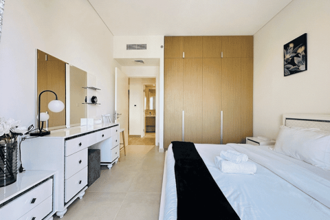 1 bedroom Apartment in Creek Beach, UAE No. 185039 4