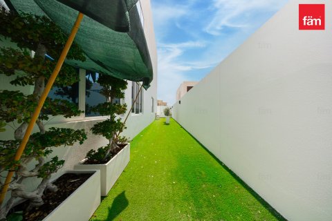 5 bedrooms Villa in Al Barsha, UAE No. 168025 15