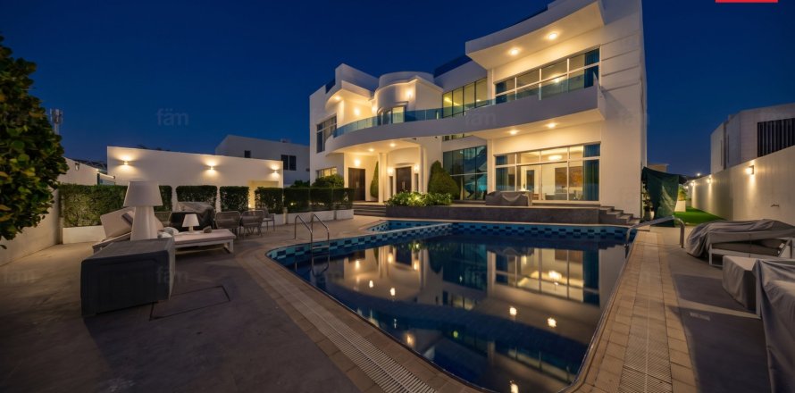 5 bedrooms Villa in Al Barsha, UAE No. 168025