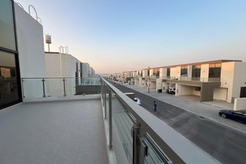 4 bedrooms Townhouse in District 11, UAE No. 145769 4