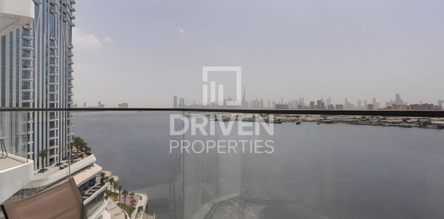 Квартира с 2 спальнями в Address Harbour Point, ОАЭ №192233