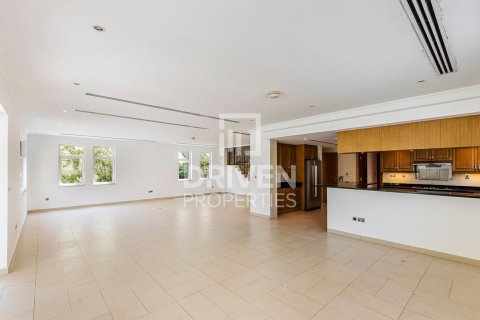 Villa de 4 chambres à Jumeirah Park, UAE No. 206668 6