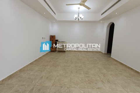 Villa de 5 dormitorios en Al Shamkha, UAE No. 143128 12