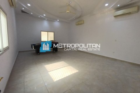 Villa de 5 dormitorios en Al Shamkha, UAE No. 143128 8