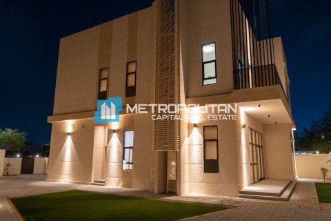 Villa de 5 dormitorios en  Yas Island, UAE No. 143129 7