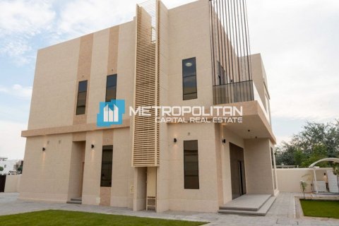 Villa de 5 dormitorios en  Yas Island, UAE No. 143129 13