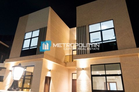 Villa de 5 dormitorios en  Yas Island, UAE No. 143129 14