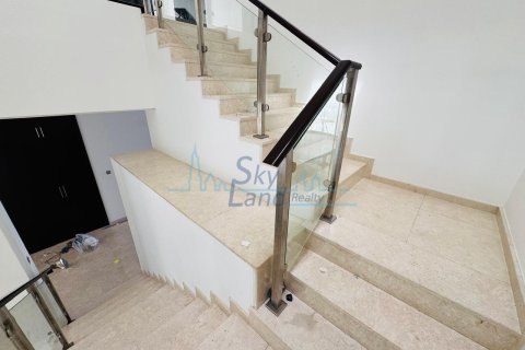 5 bedrooms Villa  No. 115841 31