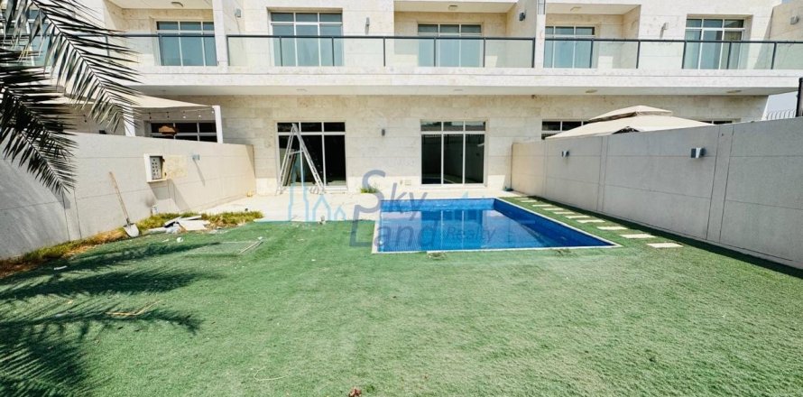 5 bedrooms Villa No. 115841