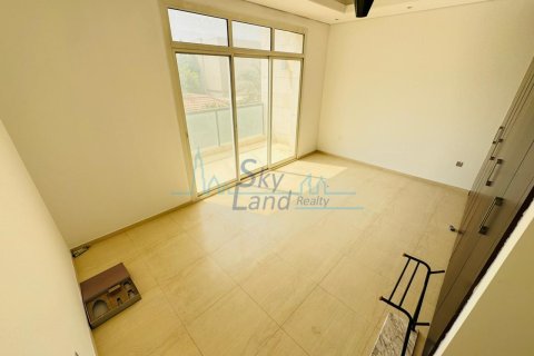 5 bedrooms Villa  No. 115841 17