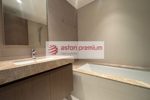 2 bedrooms Apartment in EMAAR Beachfront, UAE No. 142281 10