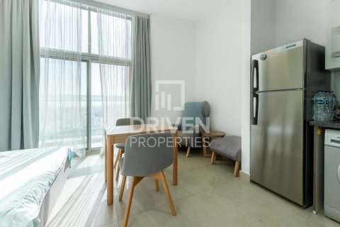 Studio Apartment in Azizi Star, UAE No. 201518 10