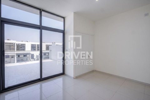 3 bedrooms Townhouse in Dubai, UAE No. 201515 8