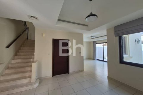 Townhouse de 4 dormitorios  No. 114526 3