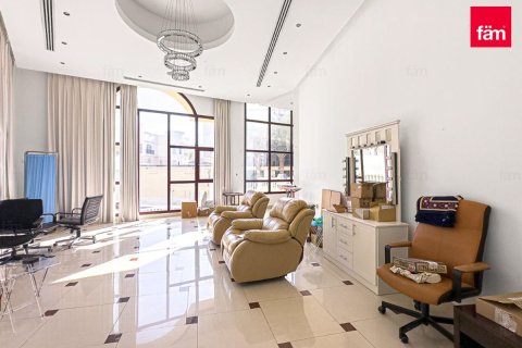 7 bedrooms Villa in Dubai, UAE No. 166204 15