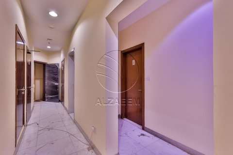 518مربع، عقار تجاري في Al Nahyan, الإمارات العربية المتحدة رقم 90153 11