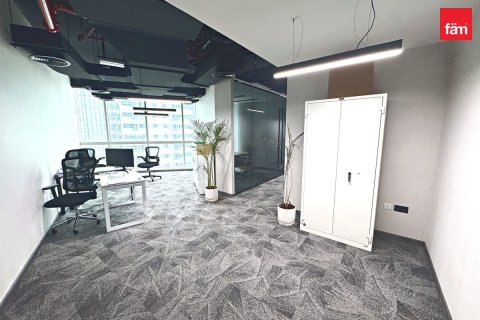 109.4m² Office in Dubai, UAE No. 200146