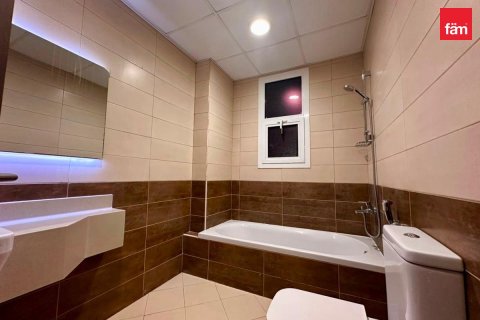 Appartement de 2 chambres à Dubai, UAE No. 200143 3