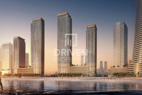 Квартира с 2 спальнями в EMAAR Beachfront, ОАЭ №190342